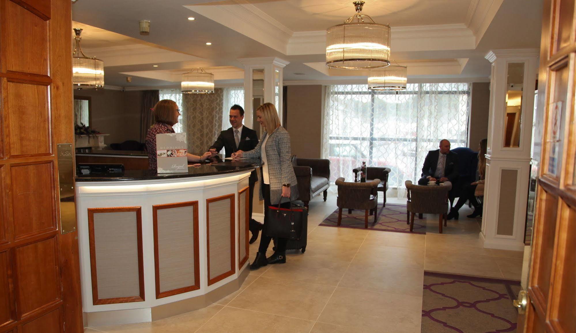 The Royal Hotel คุกส์ทาวน์ ภายนอก รูปภาพ