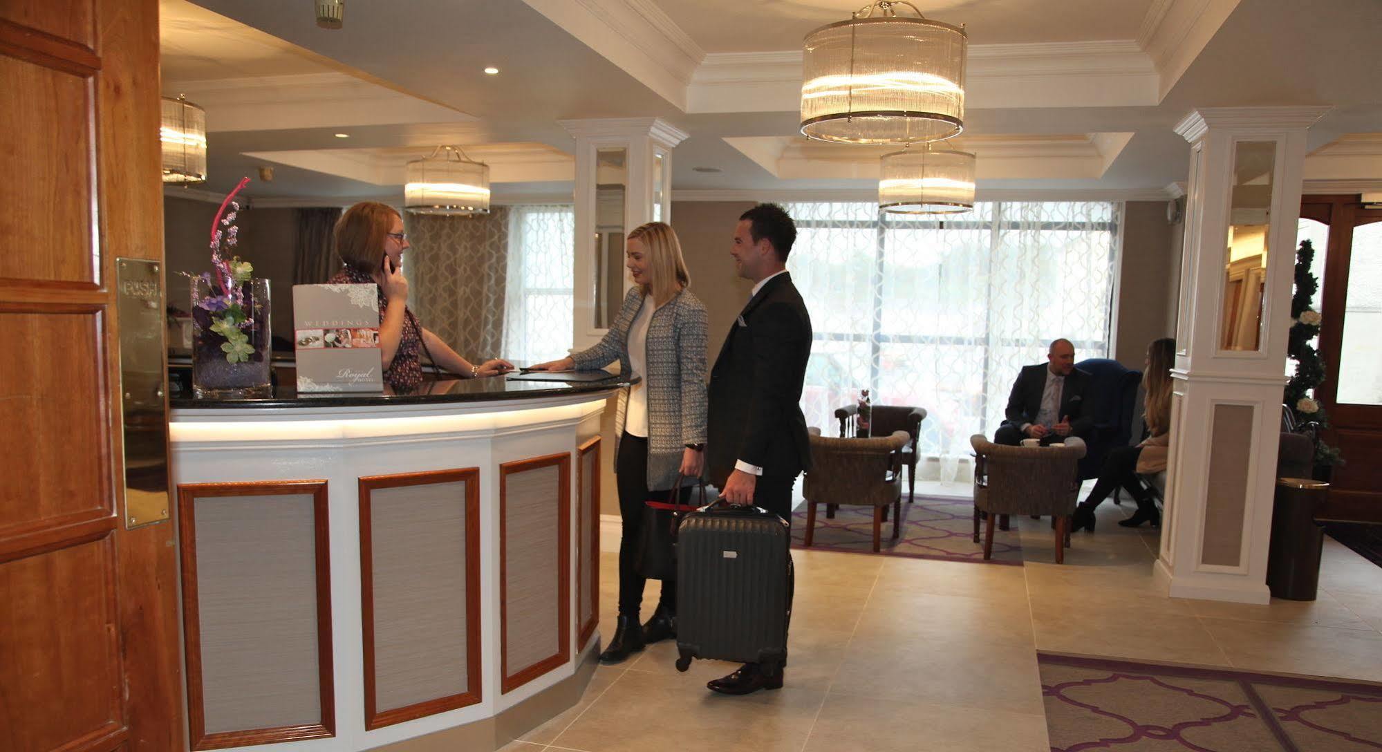 The Royal Hotel คุกส์ทาวน์ ภายนอก รูปภาพ