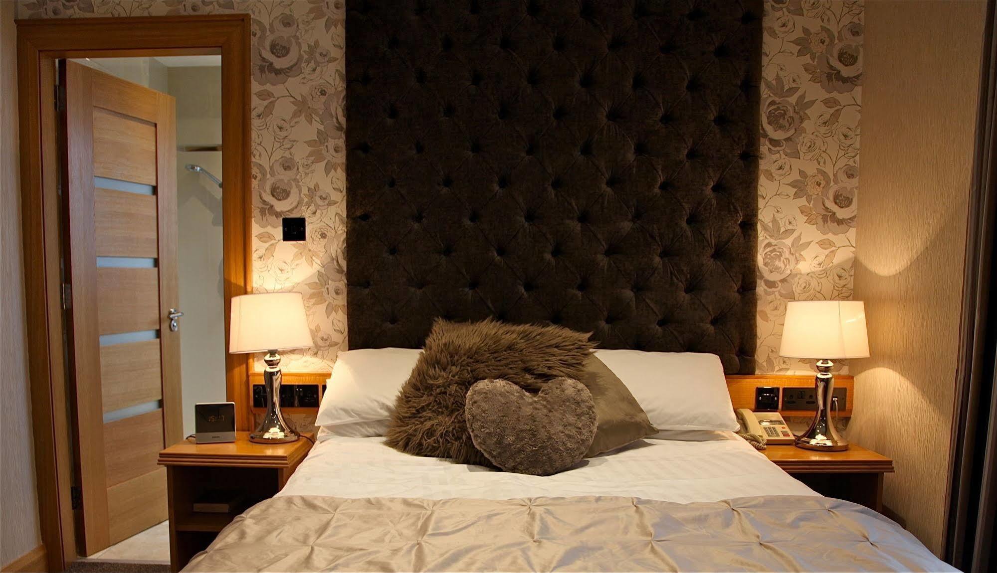 The Royal Hotel คุกส์ทาวน์ ภายนอก รูปภาพ