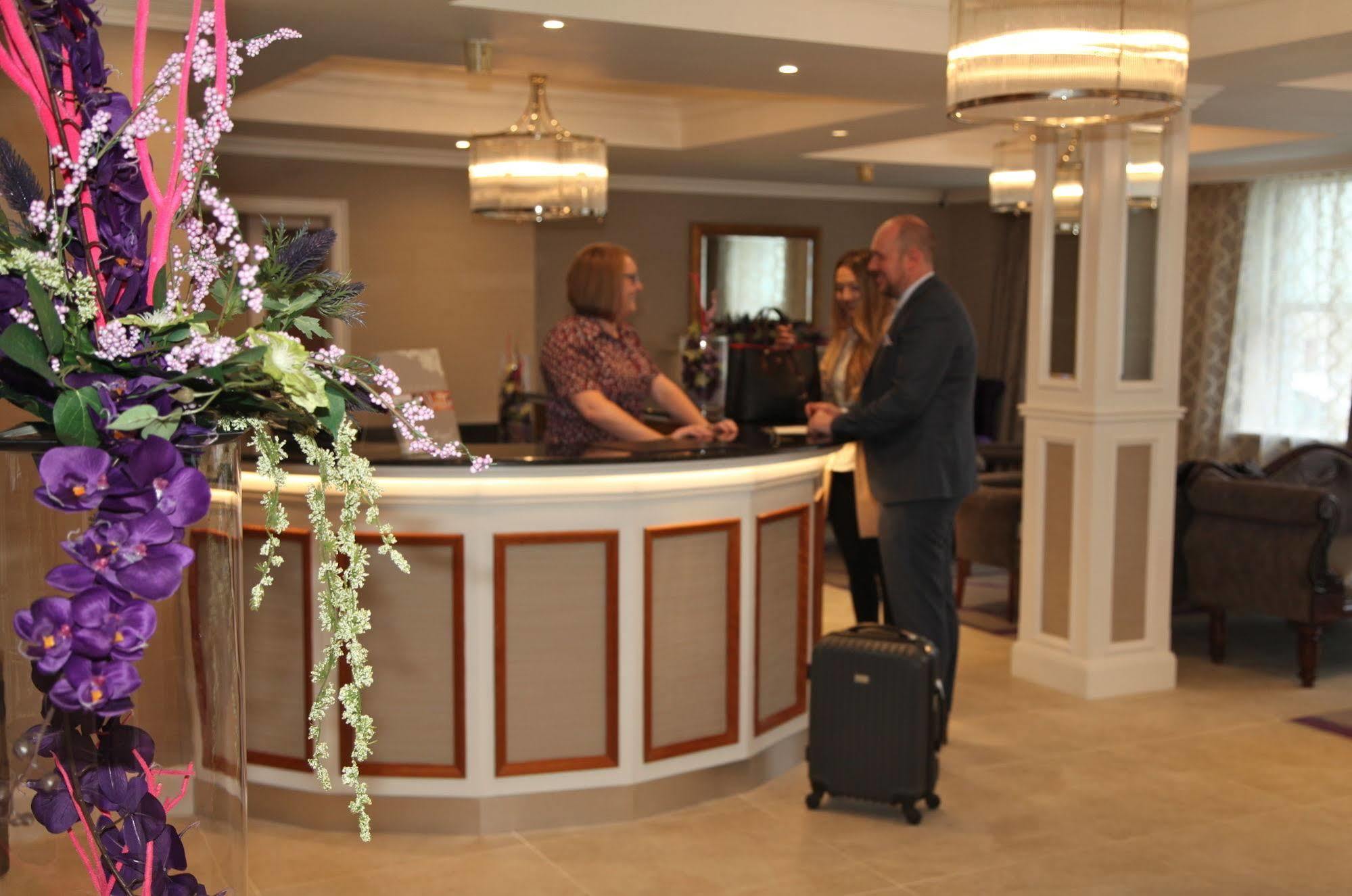 The Royal Hotel คุกส์ทาวน์ ภายนอก รูปภาพ