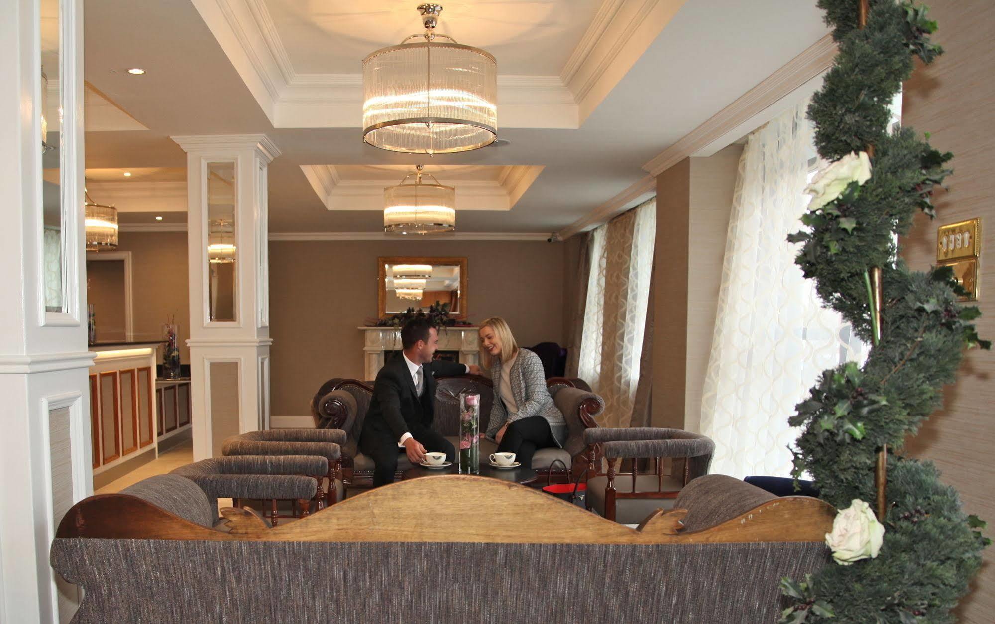 The Royal Hotel คุกส์ทาวน์ ภายนอก รูปภาพ